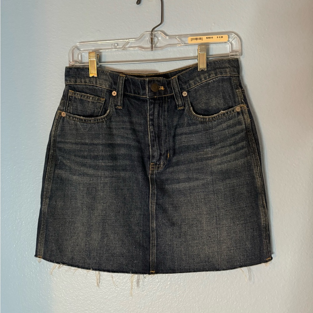 Madewell denim skirt size 26 nwot